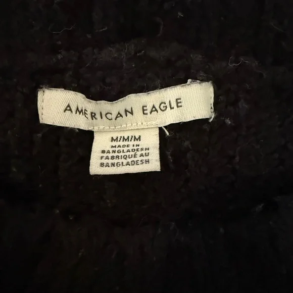 American Eagle Woman's Knit Stripped Sweater - Medium - Picture 3 of 4